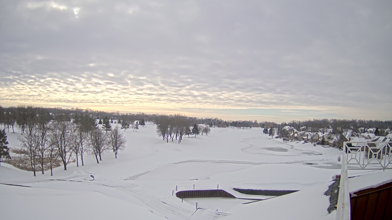 Thumbnail for current weather camera view from The Royal Fox Country Club in St. Charles, Illinois
