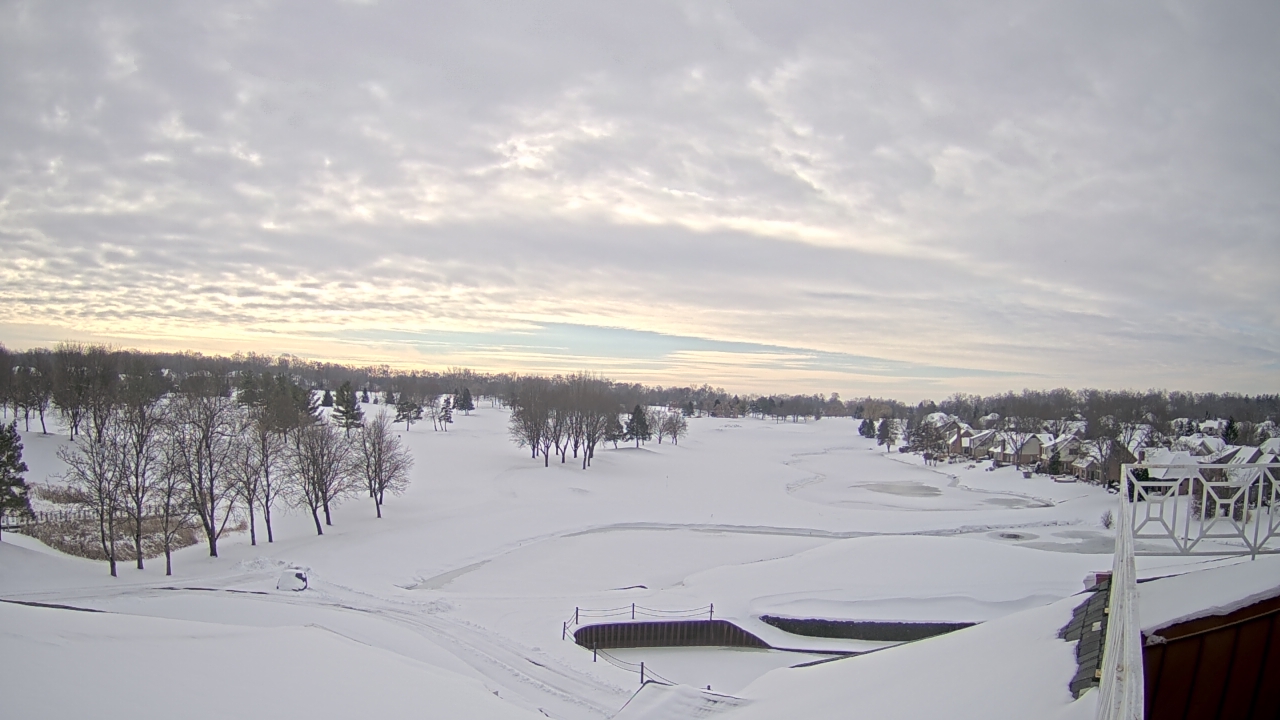 Thumbnail for current weather camera view from The Royal Fox Country Club in St. Charles, Illinois