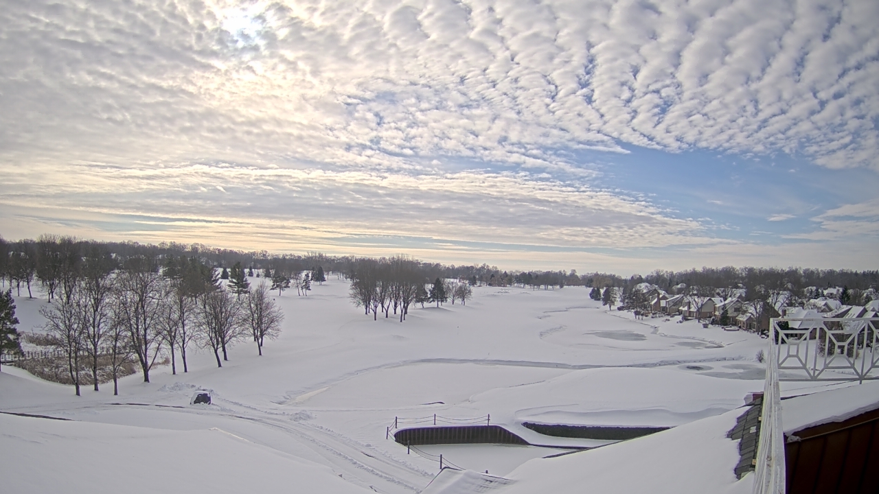 Thumbnail for current weather camera view from The Royal Fox Country Club in St. Charles, Illinois