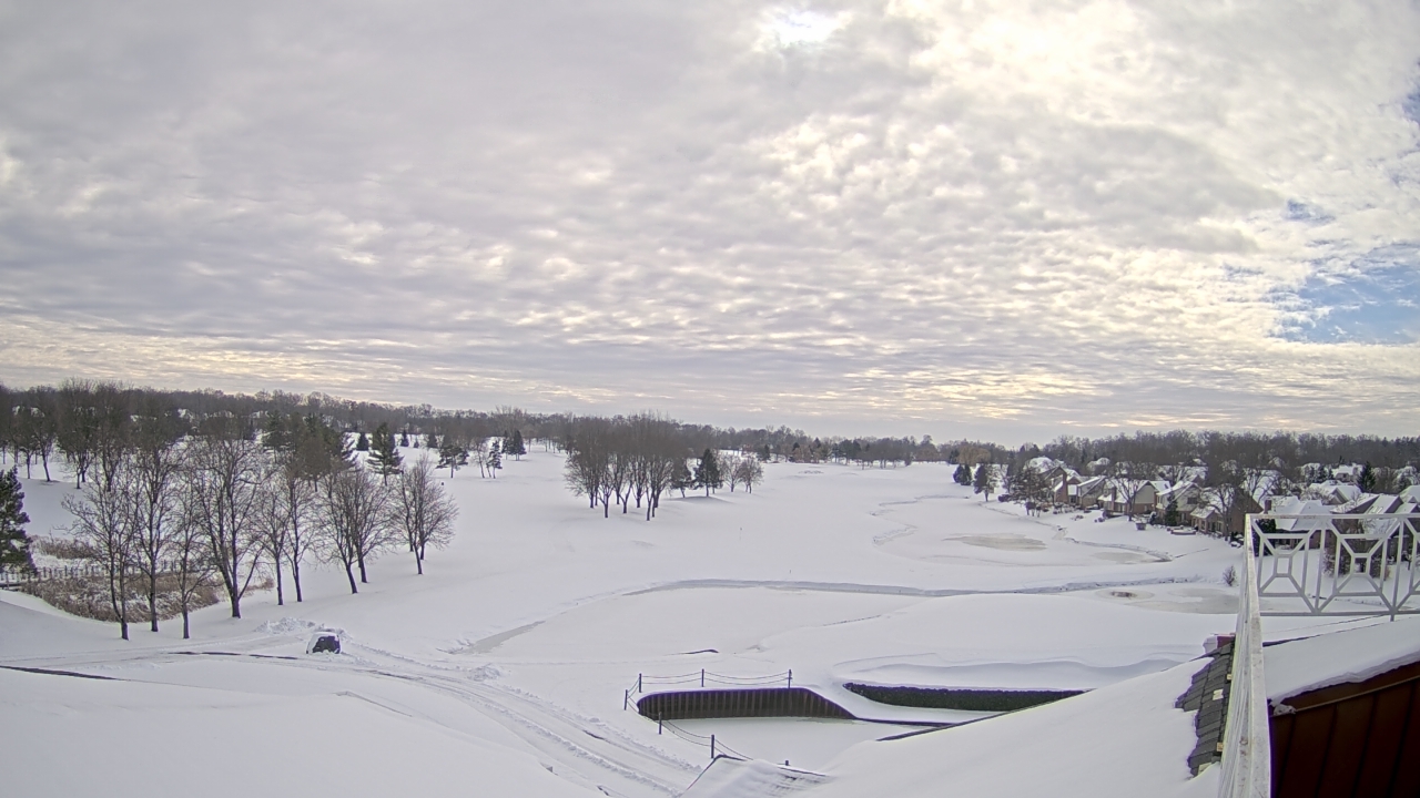 Thumbnail for current weather camera view from The Royal Fox Country Club in St. Charles, Illinois
