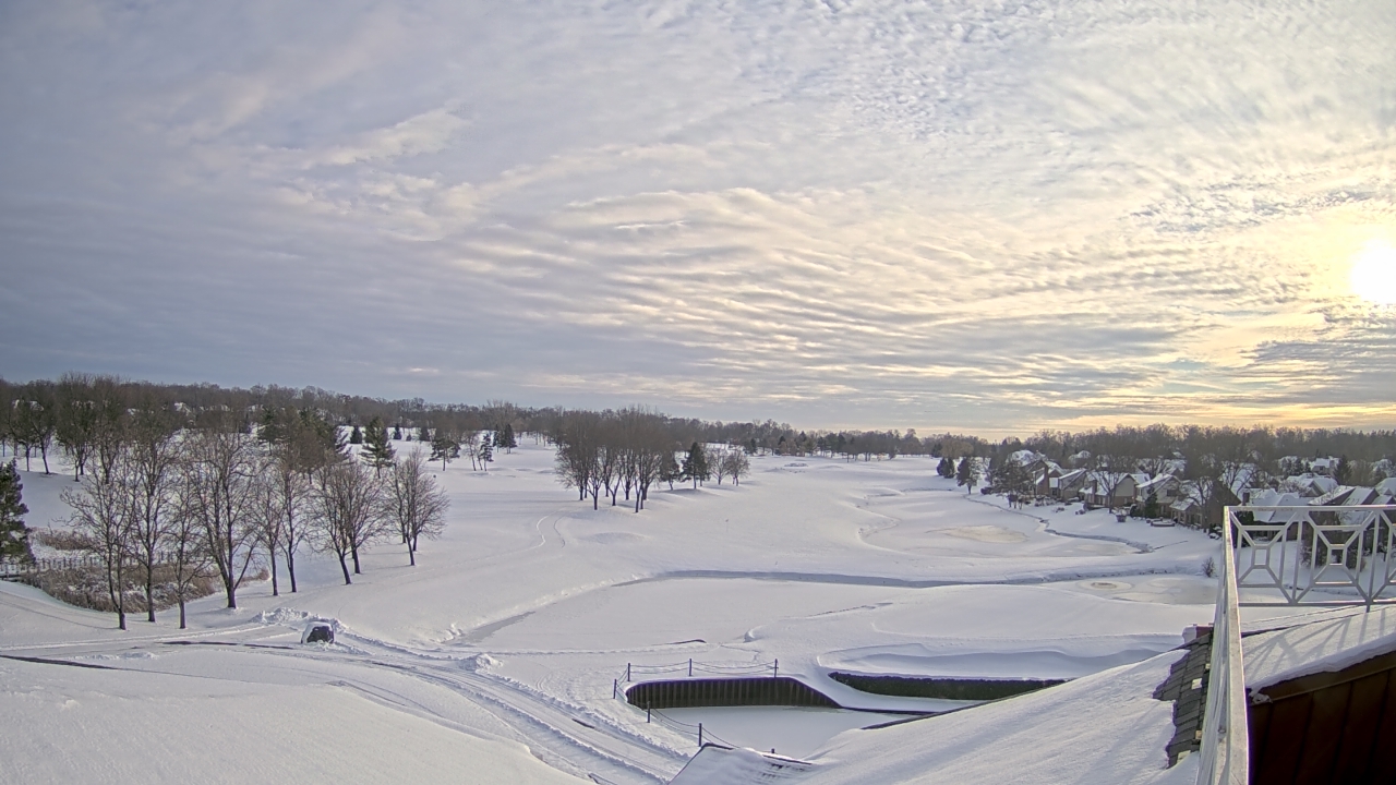 Thumbnail for current weather camera view from The Royal Fox Country Club in St. Charles, Illinois