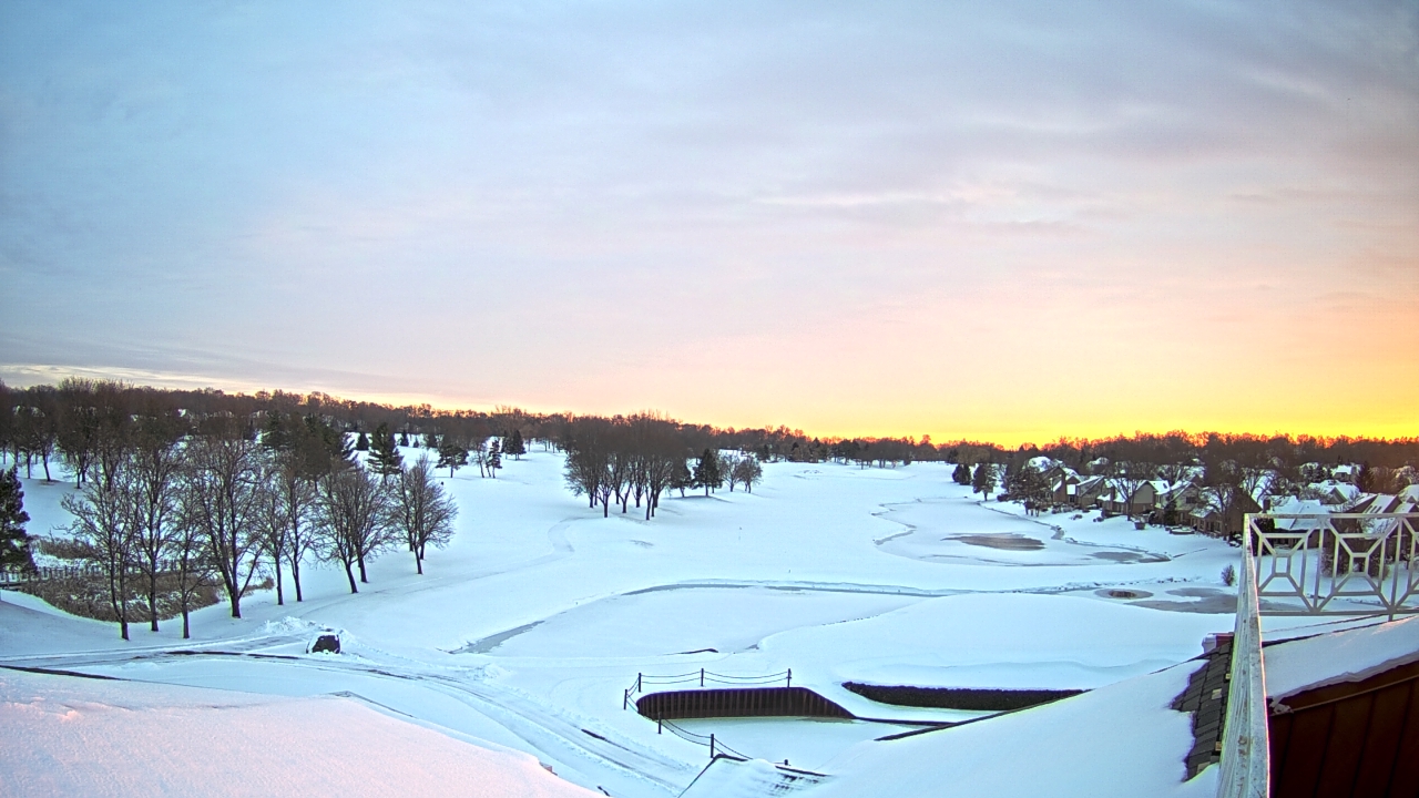 Thumbnail for current weather camera view from The Royal Fox Country Club in St. Charles, Illinois