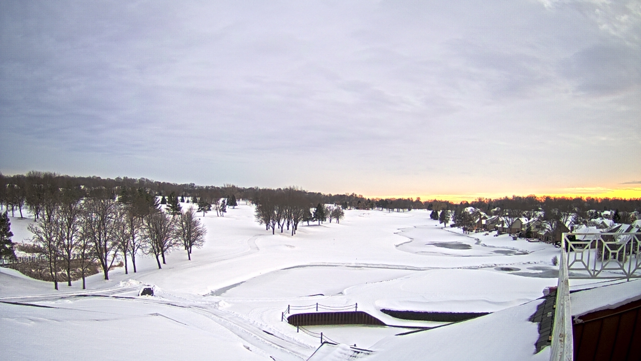 Thumbnail for current weather camera view from The Royal Fox Country Club in St. Charles, Illinois
