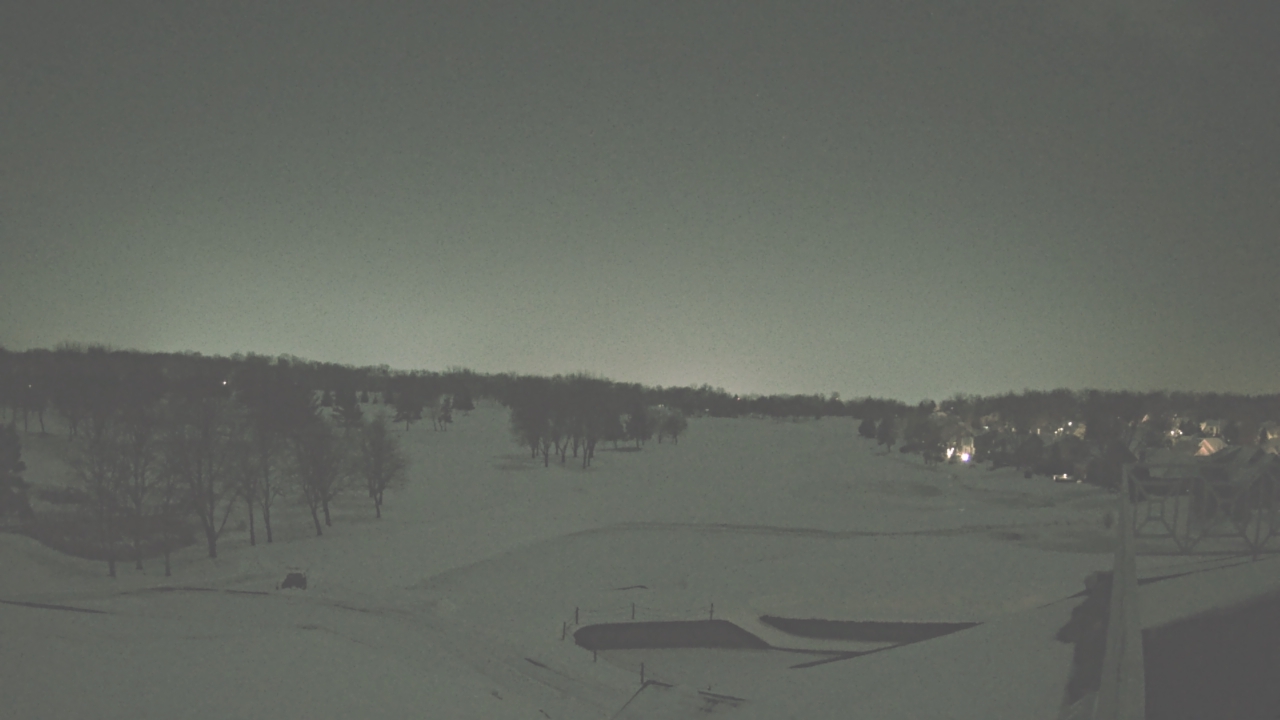 Thumbnail for current weather camera view from The Royal Fox Country Club in St. Charles, Illinois