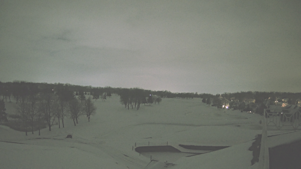 Thumbnail for current weather camera view from The Royal Fox Country Club in St. Charles, Illinois