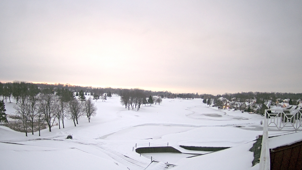 Thumbnail for current weather camera view from The Royal Fox Country Club in St. Charles, Illinois