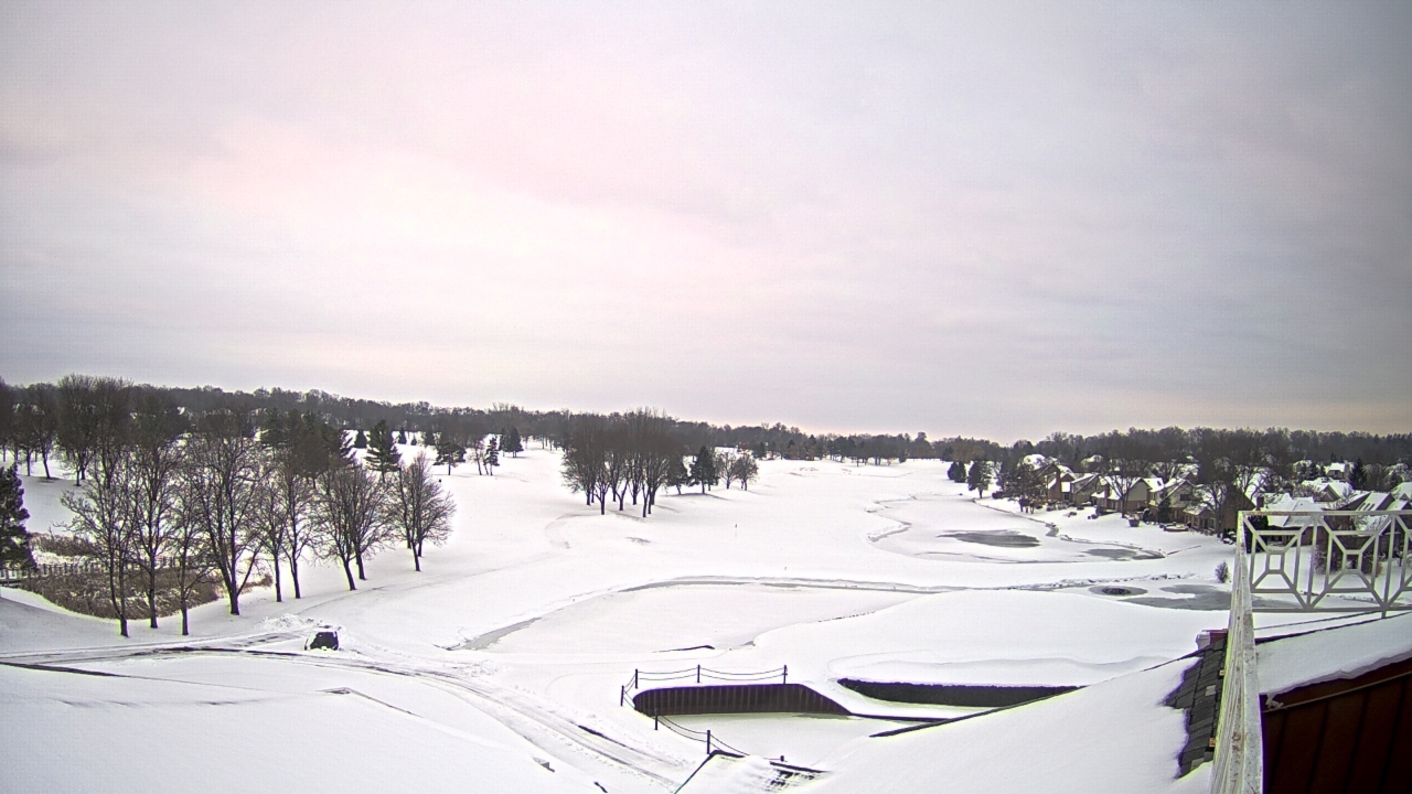 Thumbnail for current weather camera view from The Royal Fox Country Club in St. Charles, Illinois