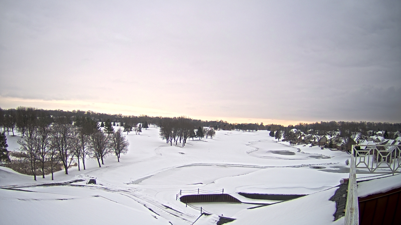 Thumbnail for current weather camera view from The Royal Fox Country Club in St. Charles, Illinois