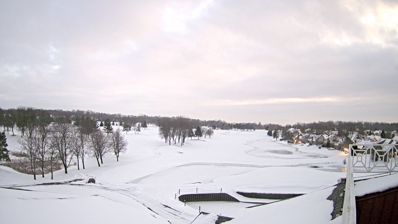 Thumbnail for current weather camera view from The Royal Fox Country Club in St. Charles, Illinois