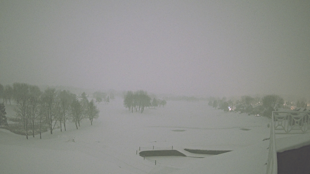 Thumbnail for current weather camera view from The Royal Fox Country Club in St. Charles, Illinois