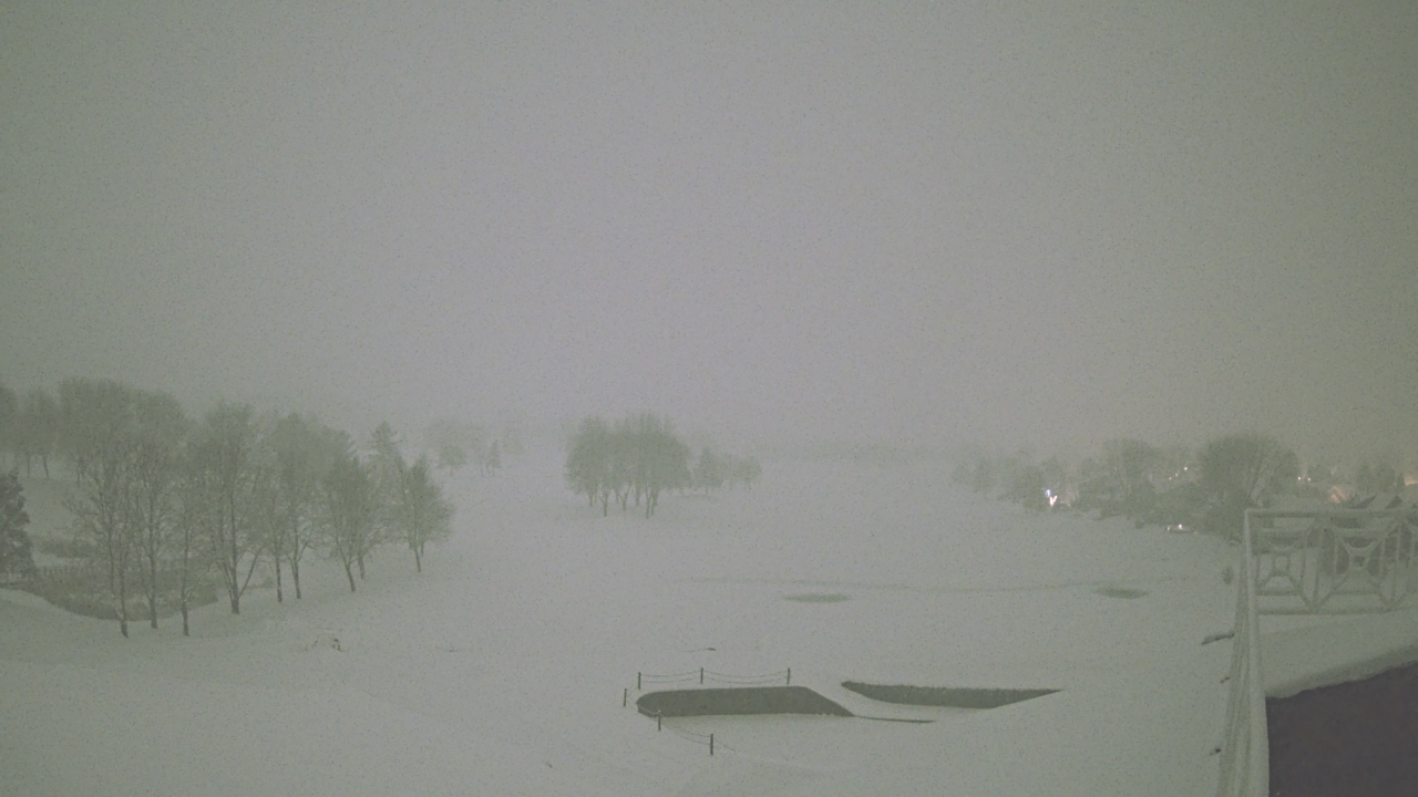 Thumbnail for current weather camera view from The Royal Fox Country Club in St. Charles, Illinois