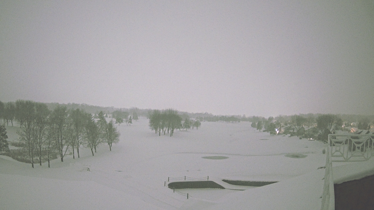 Thumbnail for current weather camera view from The Royal Fox Country Club in St. Charles, Illinois