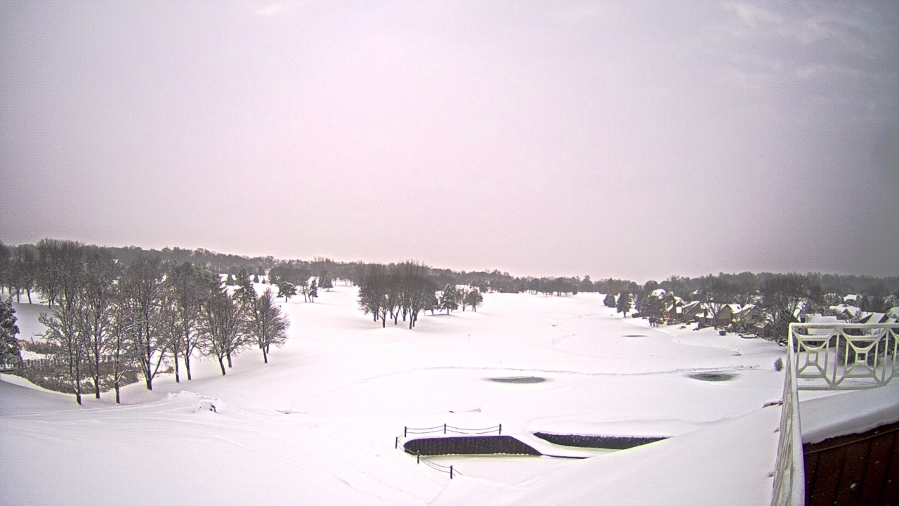 Thumbnail for current weather camera view from The Royal Fox Country Club in St. Charles, Illinois