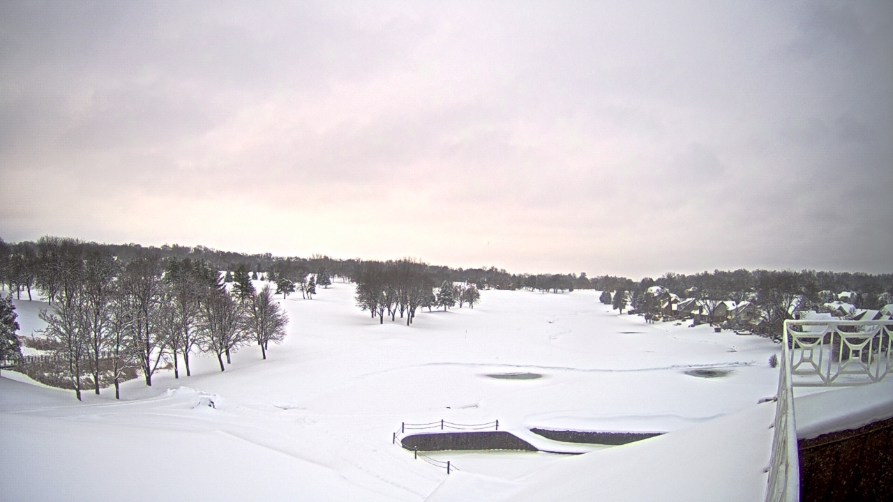 Thumbnail for current weather camera view from The Royal Fox Country Club in St. Charles, Illinois