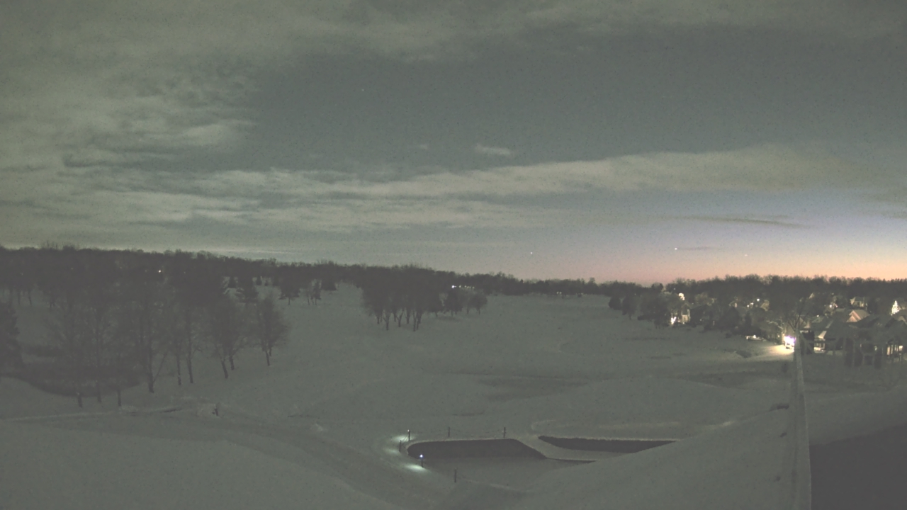 Thumbnail for current weather camera view from The Royal Fox Country Club in St. Charles, Illinois