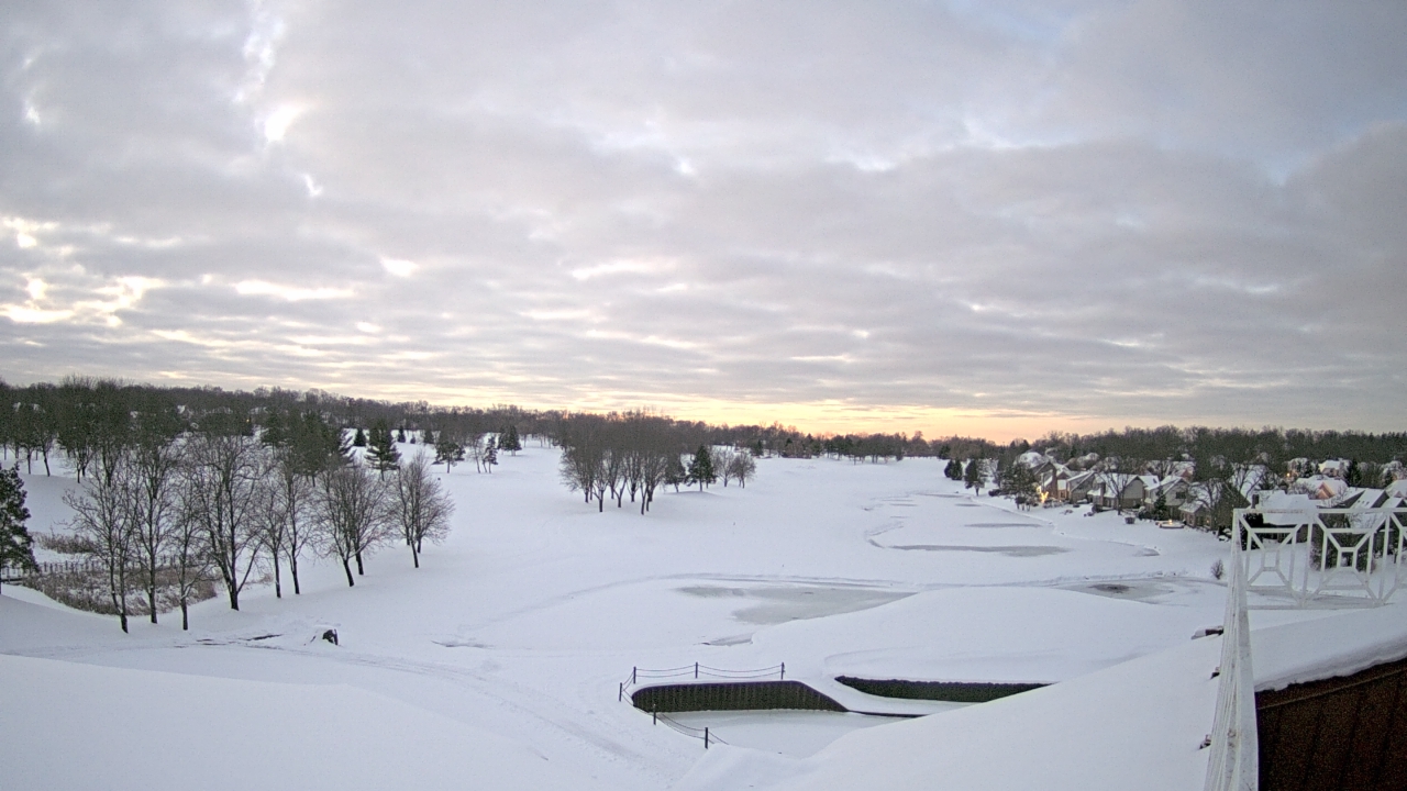 Thumbnail for current weather camera view from The Royal Fox Country Club in St. Charles, Illinois