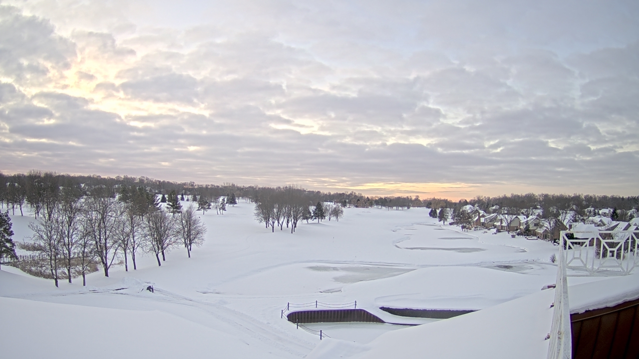 Thumbnail for current weather camera view from The Royal Fox Country Club in St. Charles, Illinois
