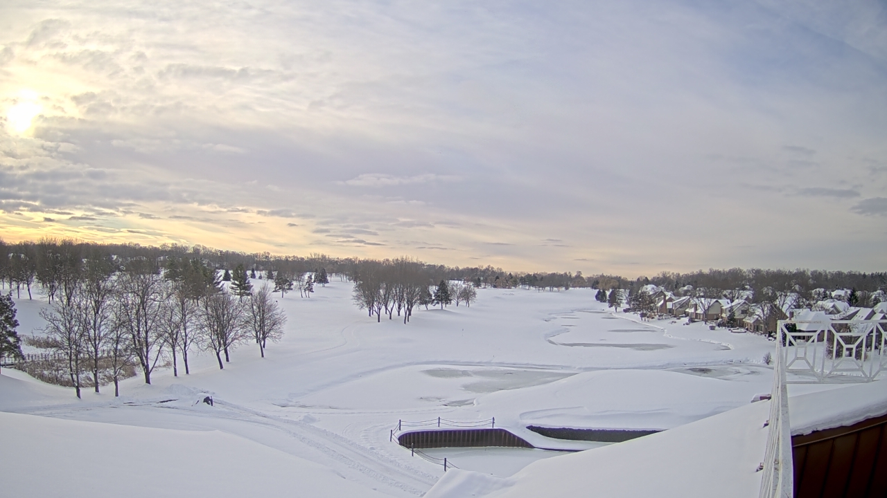 Thumbnail for current weather camera view from The Royal Fox Country Club in St. Charles, Illinois
