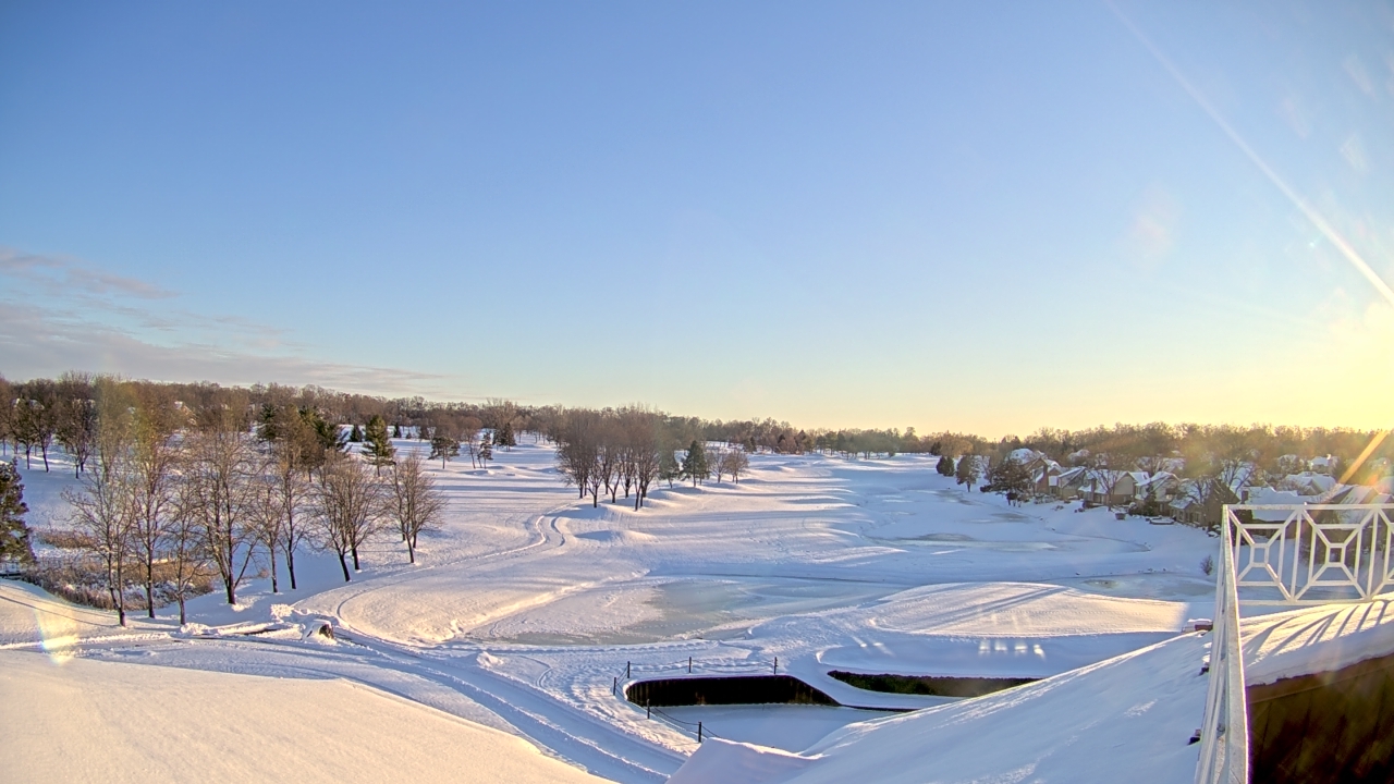 Thumbnail for current weather camera view from The Royal Fox Country Club in St. Charles, Illinois
