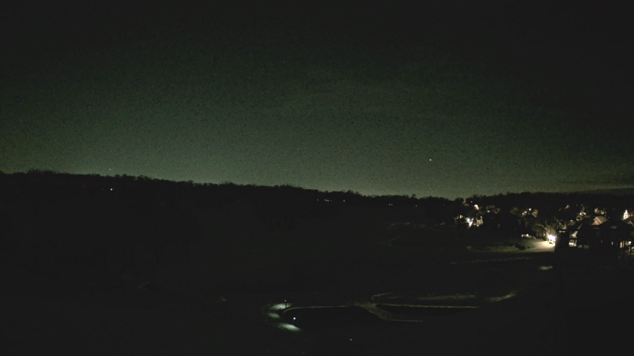 Thumbnail for current weather camera view from The Royal Fox Country Club in St. Charles, Illinois