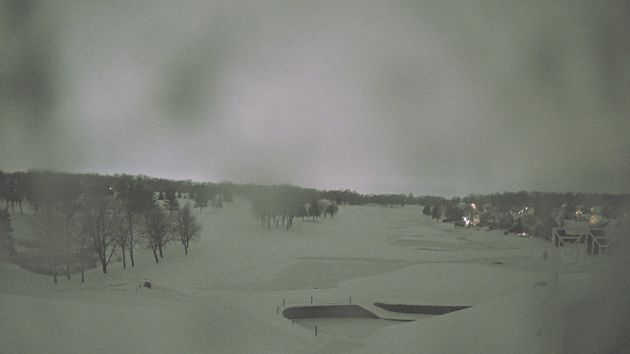 Thumbnail for current weather camera view from The Royal Fox Country Club in St. Charles, Illinois