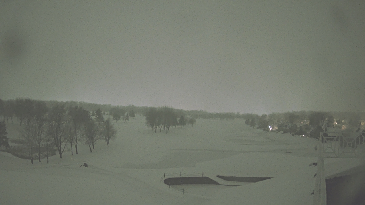 Thumbnail for current weather camera view from The Royal Fox Country Club in St. Charles, Illinois