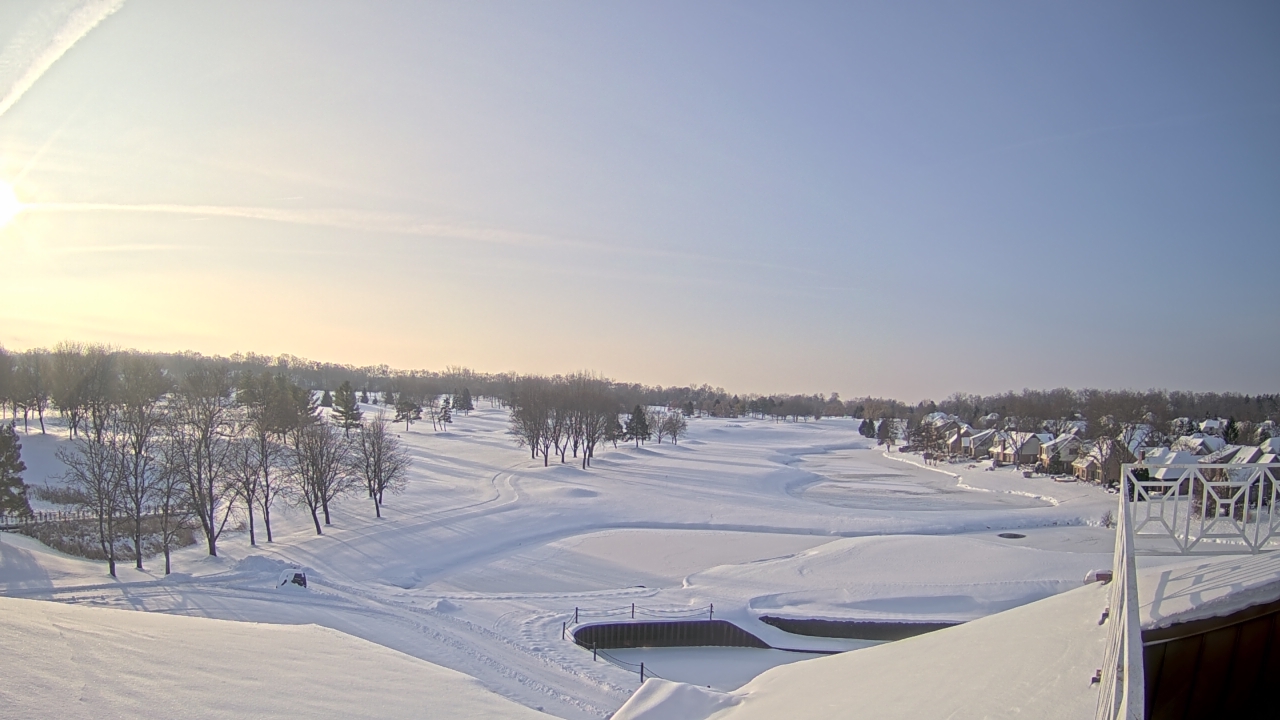 Thumbnail for current weather camera view from The Royal Fox Country Club in St. Charles, Illinois