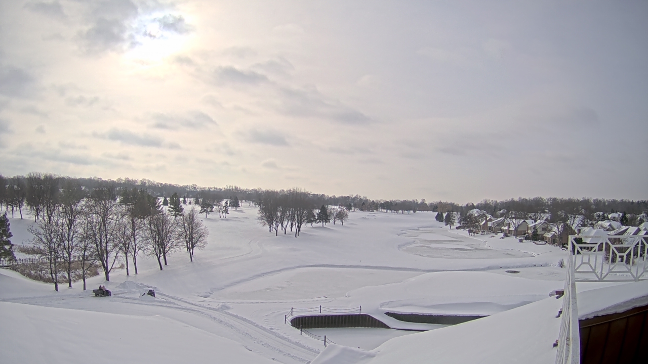 Thumbnail for current weather camera view from The Royal Fox Country Club in St. Charles, Illinois