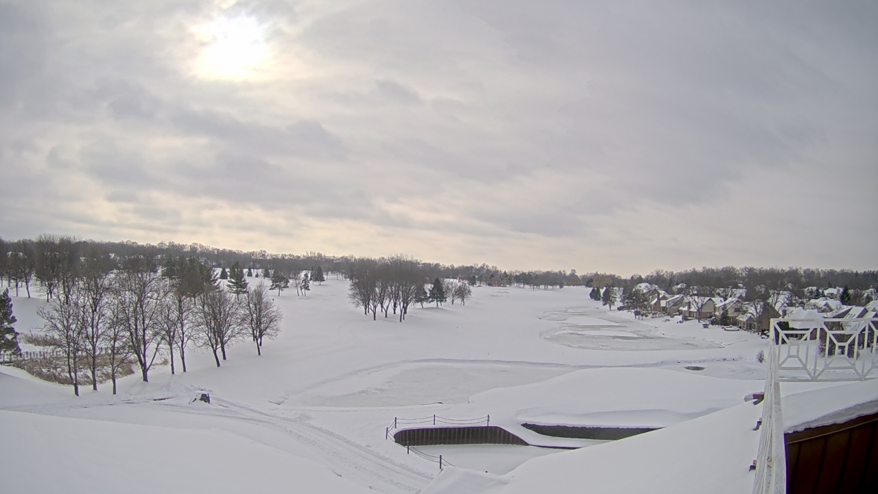 Thumbnail for current weather camera view from The Royal Fox Country Club in St. Charles, Illinois