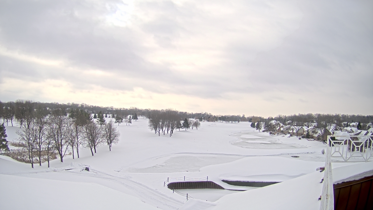 Thumbnail for current weather camera view from The Royal Fox Country Club in St. Charles, Illinois