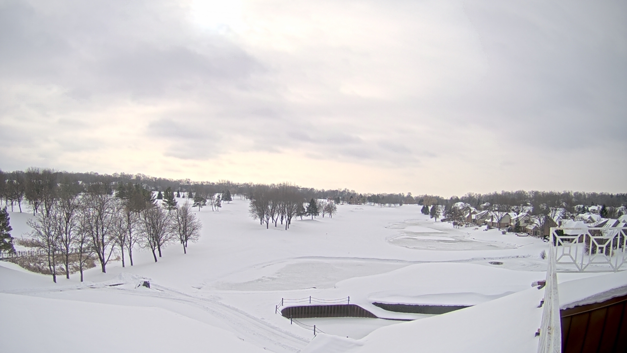 Thumbnail for current weather camera view from The Royal Fox Country Club in St. Charles, Illinois