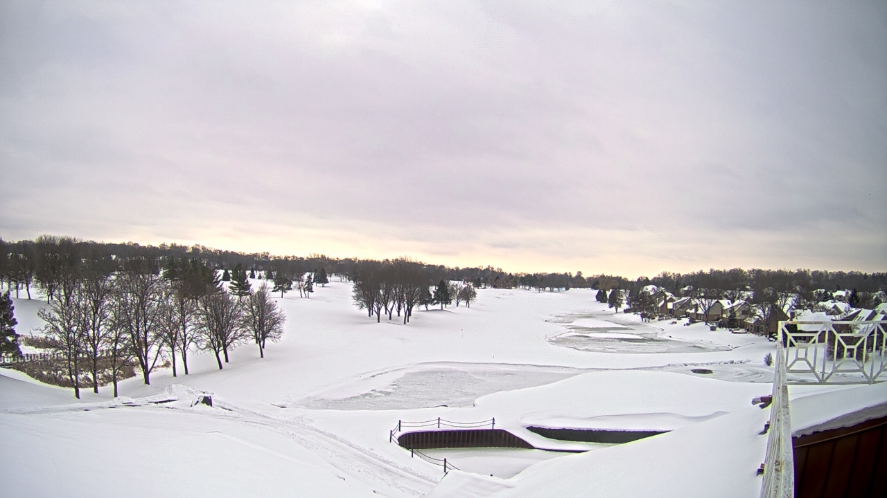 Thumbnail for current weather camera view from The Royal Fox Country Club in St. Charles, Illinois