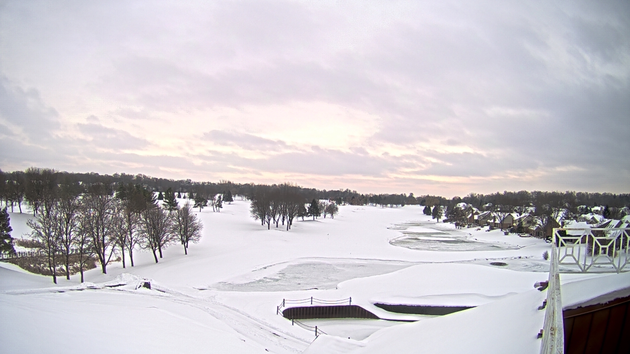Thumbnail for current weather camera view from The Royal Fox Country Club in St. Charles, Illinois