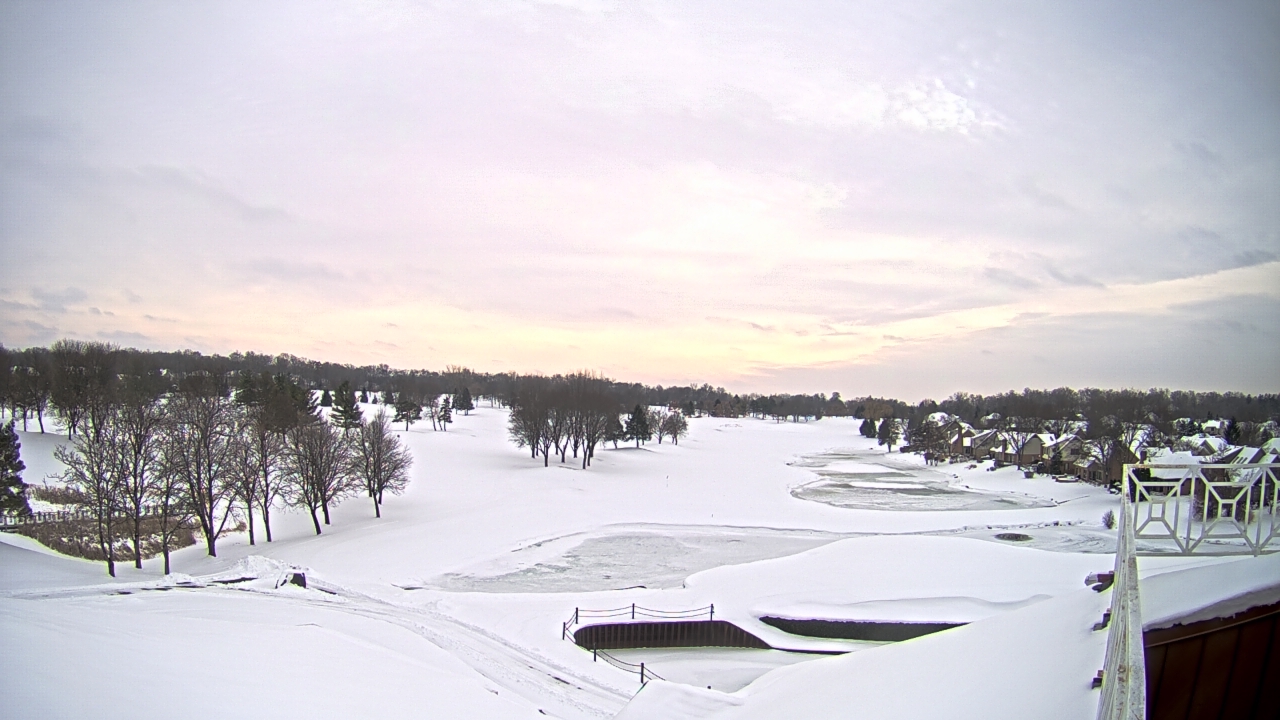 Thumbnail for current weather camera view from The Royal Fox Country Club in St. Charles, Illinois