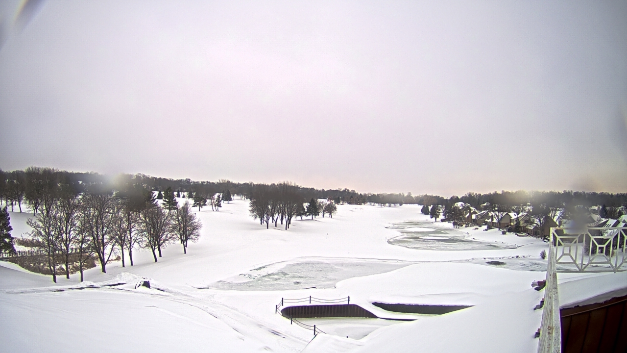 Thumbnail for current weather camera view from The Royal Fox Country Club in St. Charles, Illinois