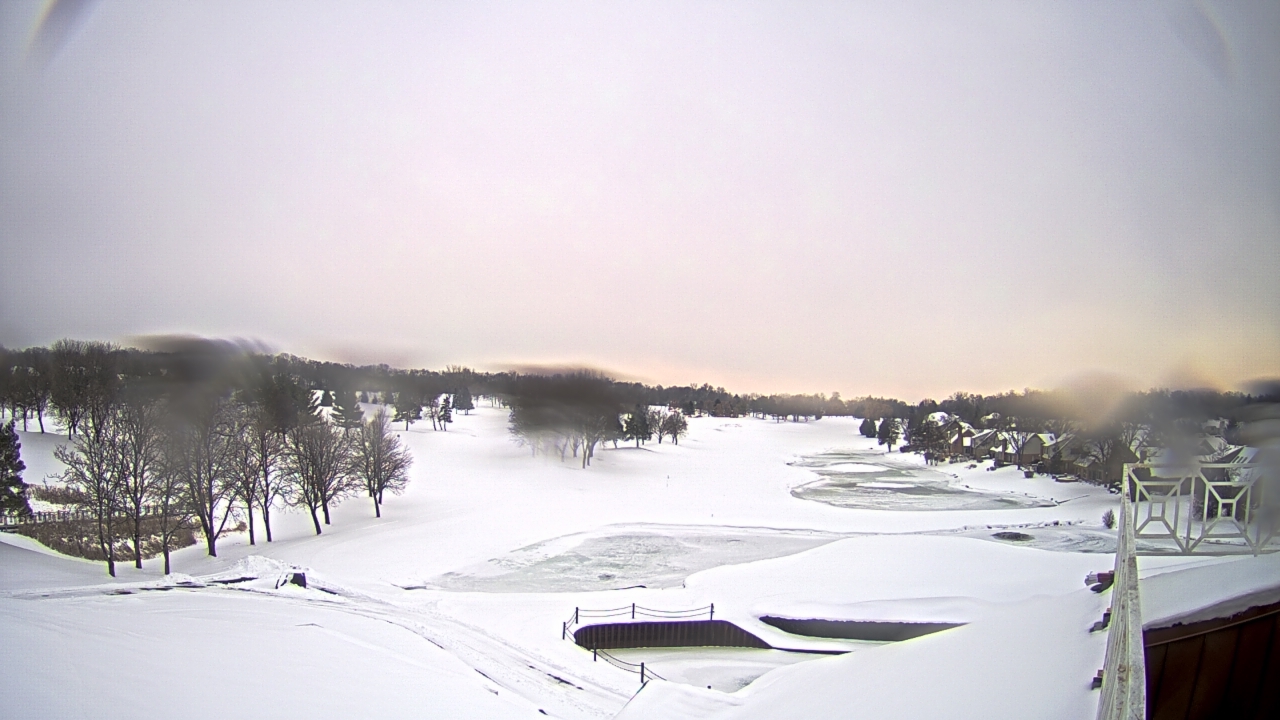 Thumbnail for current weather camera view from The Royal Fox Country Club in St. Charles, Illinois