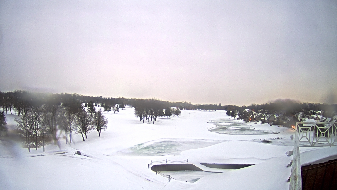 Thumbnail for current weather camera view from The Royal Fox Country Club in St. Charles, Illinois