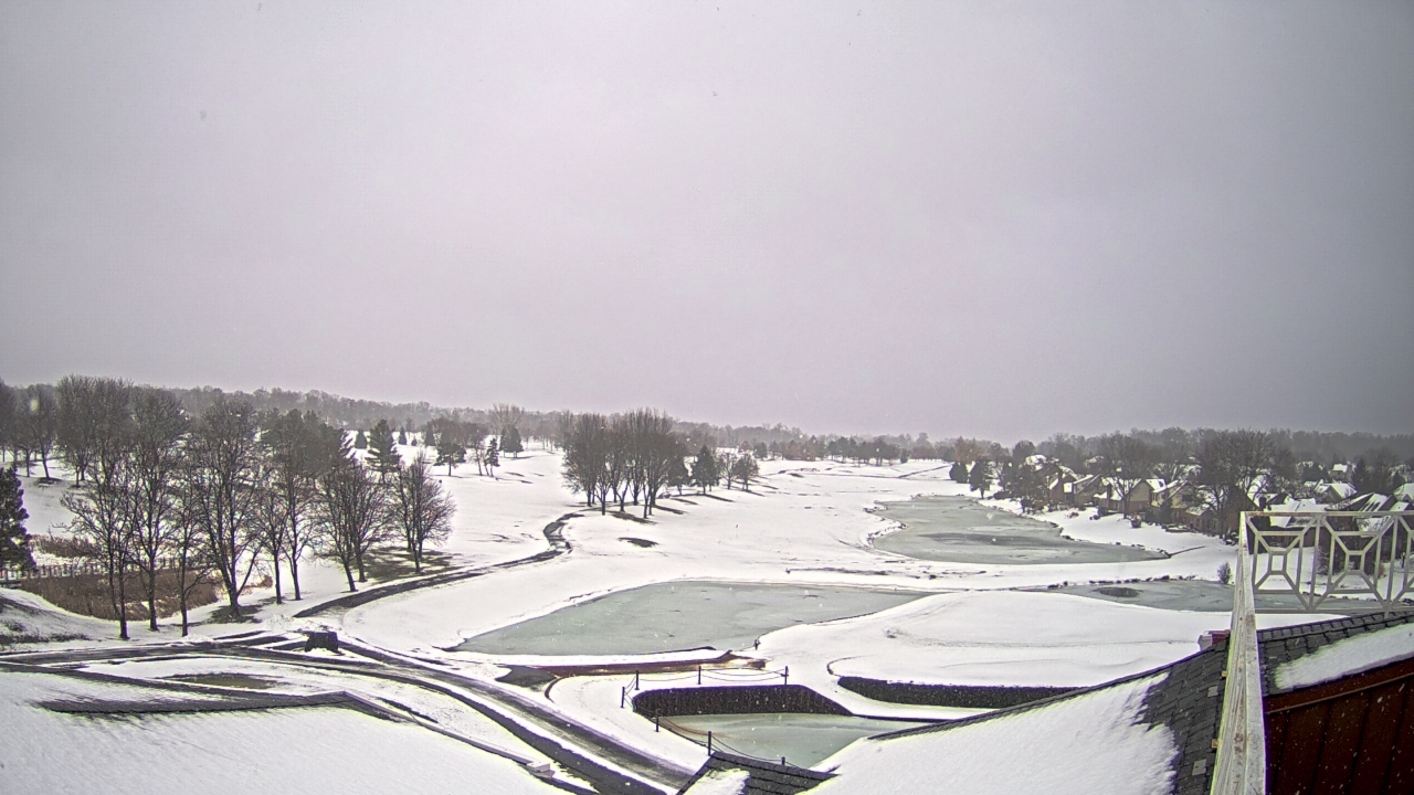 Thumbnail for current weather camera view from The Royal Fox Country Club in St. Charles, Illinois