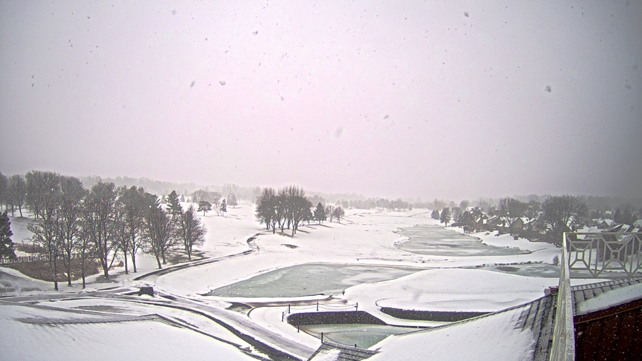 Thumbnail for current weather camera view from The Royal Fox Country Club in St. Charles, Illinois