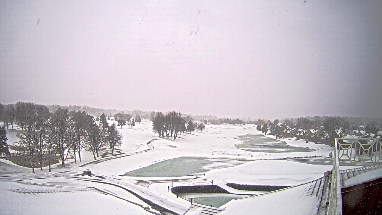 Thumbnail for current weather camera view from The Royal Fox Country Club in St. Charles, Illinois