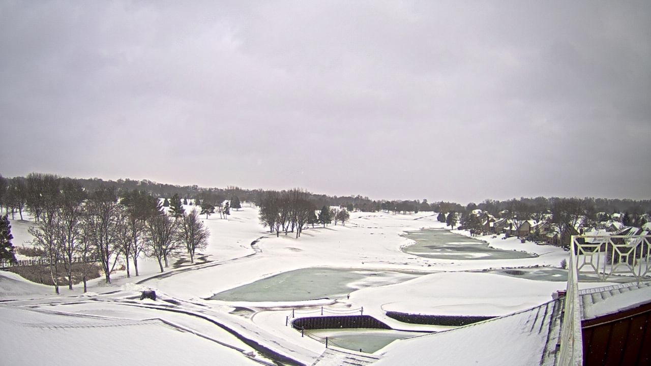Thumbnail for current weather camera view from The Royal Fox Country Club in St. Charles, Illinois