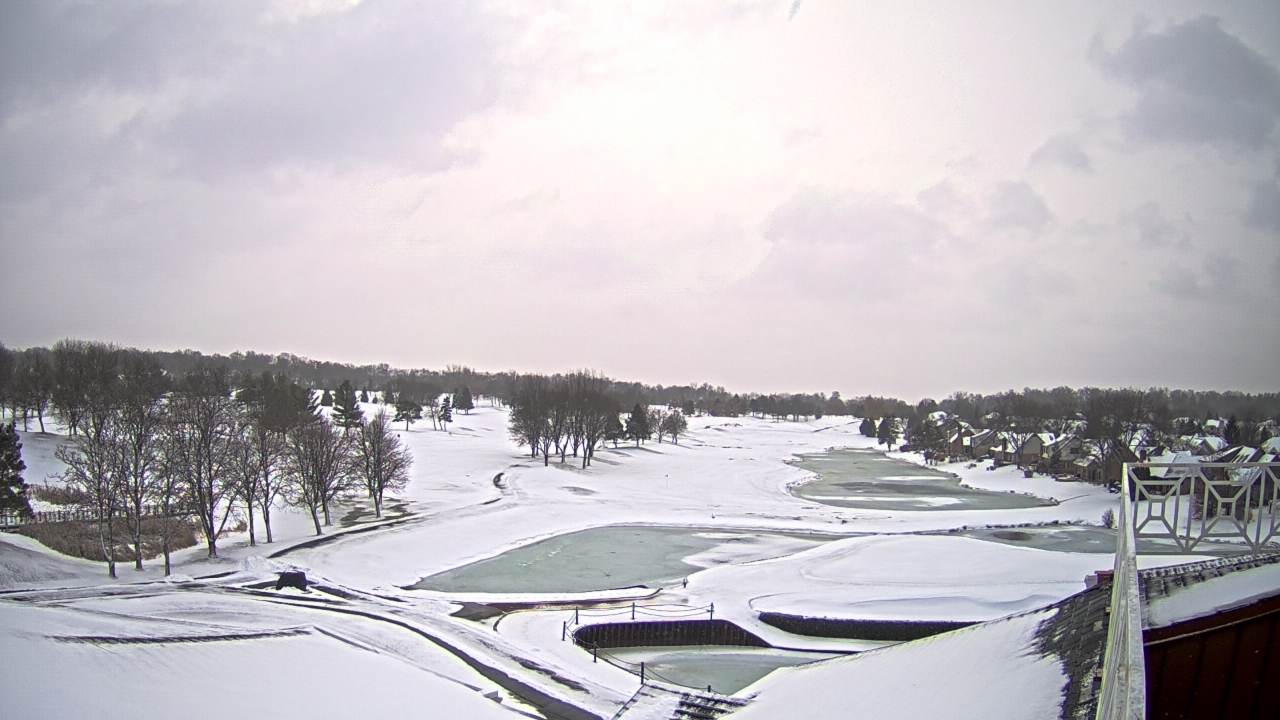 Thumbnail for current weather camera view from The Royal Fox Country Club in St. Charles, Illinois