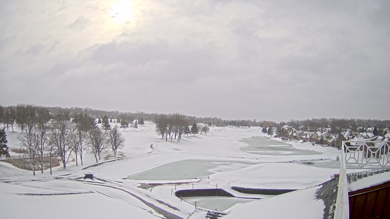 Thumbnail for current weather camera view from The Royal Fox Country Club in St. Charles, Illinois
