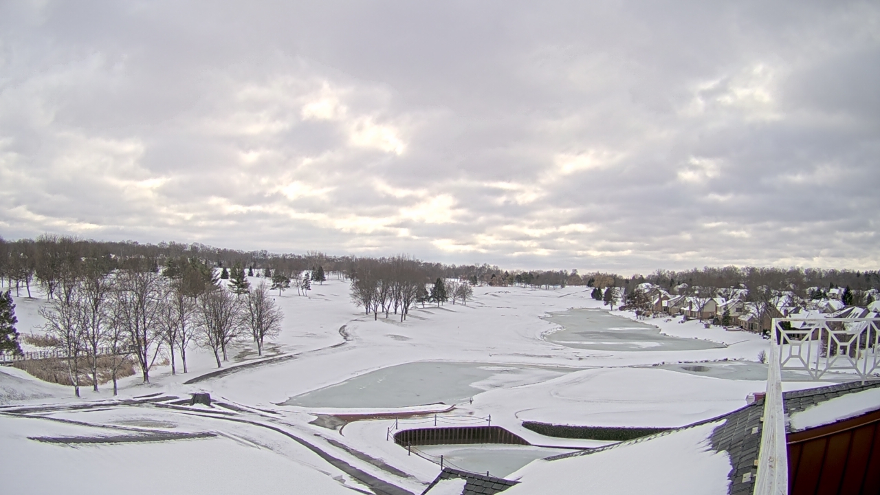 Thumbnail for current weather camera view from The Royal Fox Country Club in St. Charles, Illinois