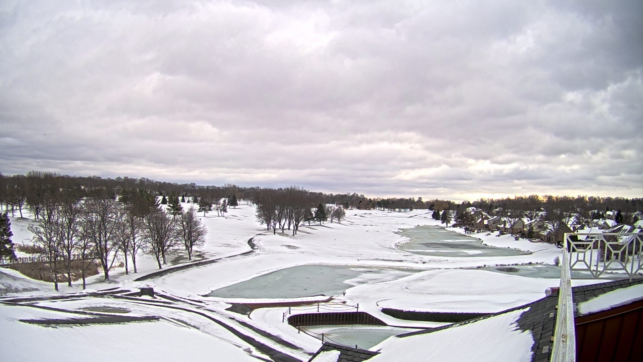 Thumbnail for current weather camera view from The Royal Fox Country Club in St. Charles, Illinois