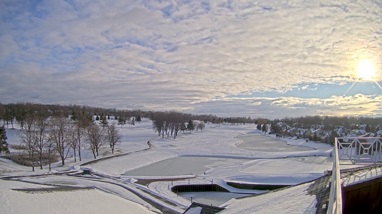 Thumbnail for current weather camera view from The Royal Fox Country Club in St. Charles, Illinois
