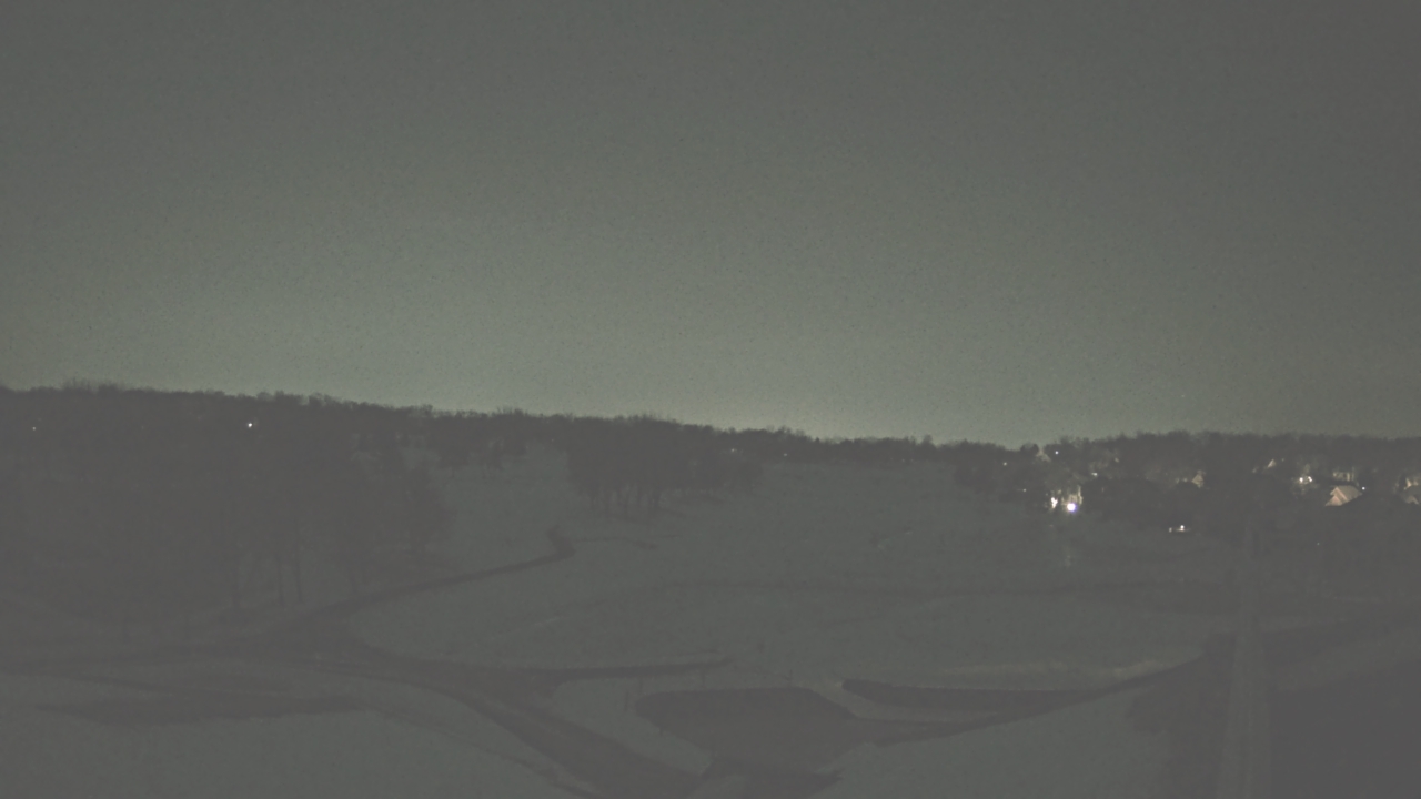 Thumbnail for current weather camera view from The Royal Fox Country Club in St. Charles, Illinois