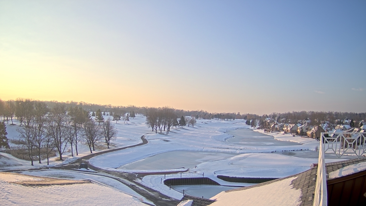 Thumbnail for current weather camera view from The Royal Fox Country Club in St. Charles, Illinois