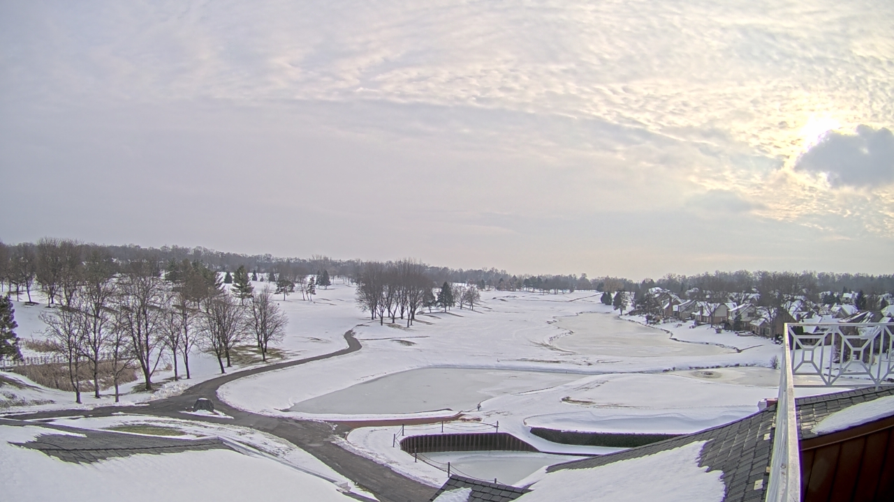 Thumbnail for current weather camera view from The Royal Fox Country Club in St. Charles, Illinois