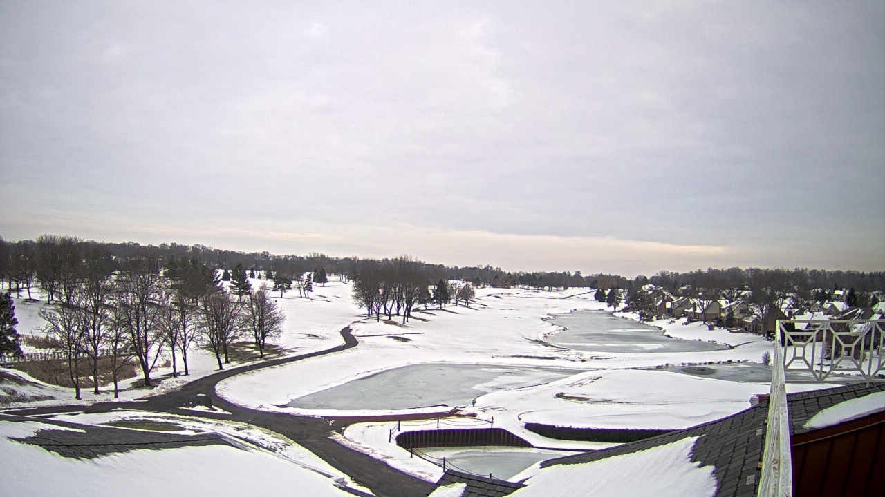 Thumbnail for current weather camera view from The Royal Fox Country Club in St. Charles, Illinois